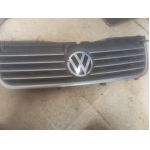 Volkswagen PASSAT (2000-) решетка предна цена 30 лева Ем Комплект 0884333269