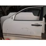 210-Мерцедес-210-врата-предна-лява-дружба-зад-склада