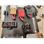 AUDI A4 1.9 TDI 116 hp (Avant) (B7)  Оригинален модул за светлини 20 евро 0884333269 двигател скорости