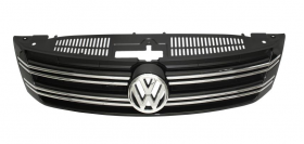 Решетка пред радиатора Volkswagen TIGUAN (2011-) Фолксваген Тигуан продава Ем Комплект Дружба 0884333261
