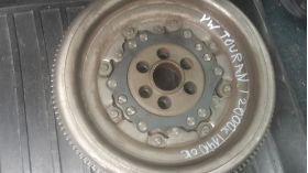 Маховик демпферен Seat Ibiza VW Golf Plus Jetta Touran Vento 1.4 TS цена 250 Ем Комплект 0884333269 AUDI A1, A3; SEAT ATECA, IBIZA IV, IBIZA IV SC, IBIZA IV ST, LEON, LEON SC, LEON ST, LEON ST/KOMBI; SKODA FABIA II 1.4/1.4ALK/1.4CNG 05.08