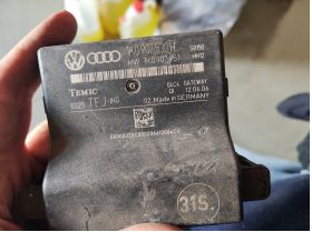 VW GOLF 5(2003-2009) 2.0 GTI/ 1K0907530H модул диагностичен интерфейс 20 лв Ем Комплект 0884333269