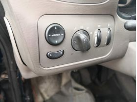 Chrysler VOYAGER II (1995-) панел бутони светлини цена 30 лева продава Ем Компект Дружба 0884333269