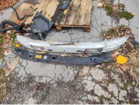 Mercedes VITO W638 основа под броня греда- основа преден капак 30 лв бр Ем Комплект 0884333269