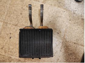 Opel FRONTERA B (1998- радиатор парно цена 20 евро ЕМ Комплект 0884333269 52463287 CHEVROLET 1618020 OPEL 1806105 OPEL 52463287 OPEL 97178232