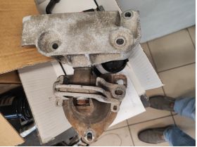 Тампон двигател Renault LAGUNA (1993-)десен 20 евро Ем Комплект 0884333269 двигател, преден мост рейка