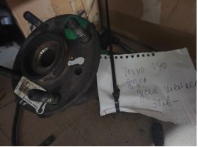 Volvo V40 (1995-) десен шенкел 35 евро 0884333269