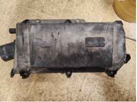 VW POLO (6N2) 1.4 16V кутия въздушен фиртър 35 лв Ем Комплект 0884333269