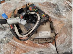 Citroen BERLINGO (1996-) 1.6 хди компютър БСИ ключ контактен 300 лв Ем Комплект 0884333269 Citroen BERLINGO (1996-) 1.6 хди компютър БСИ ключ контактен 300 лв Ем Комплект 0884333269