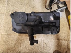 Mercedes Benz Vito W638 2.2CDI капак клапани 60 лв Ем Комплект 0884333269