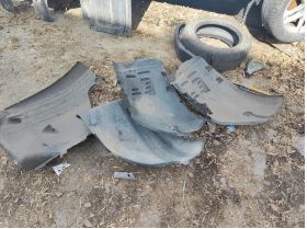 Mercedes -W211 E200 E230 E240 E280 E320 E350 подкалник преден заден 25 евро 0884333269