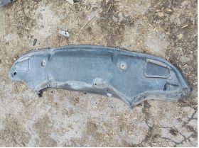 Mercedes E CLASS W211 (2002-) 220 CDI кора под броня двигател 30 евро 0884333269