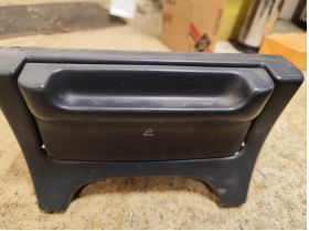 Renault Laguna I 1998 пепелник 10 евро 0884333269