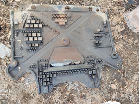 AUDI A4 B8, A5 8T 01.06-10.11 кора под двигател 20 евро  0884333269