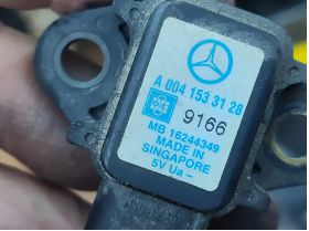 MERCEDES-Vito 95 EB8E AEPW9 0041532128 датчик температура антифриз 80 лв Ем Комплект 0884333269 MERCEDES S (C140), S (W140), SL (R129) 6.0 04.91-10.01