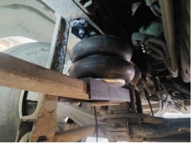 Volvo FH с въздушни възглавници на преден мост и кабина 500 евро с монтаж Ем Комплект 0884333269