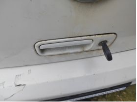 Volkswagen POLO (1999-)  заден капак 40 евро, брава капак 20 евро дръжка външна 10 евро 0884333269