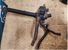 VW audi skoda 1.4 16v 032121111a копрус термостат 40 лв Ем Комплект 0884333269 AUDI A4 B8, Q5; SEAT CORDOBA, IBIZA III, IBIZA IV, IBIZA IV SC, IBIZA IV ST; SKODA FABIA I, FABIA II; VW POLO IV, POLO V 1.4/1.4LPG/2.0D 12.99-12.15