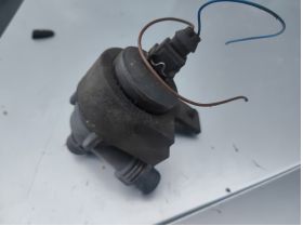 BMW E60 E61 E63 E64 Допълнителна водна помпа за охлаждаща течност 30 евро 0884333269  6922647