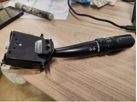 TOYOTA RAV 4 1997-2000 Landcruiser лостче светлини 30 евро 0884333269 врати, части втора употреба преден мост