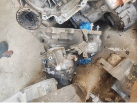 Opel Astra J 1.3 CDTI  скоростна кутия  250 евро 0884333269 двигател