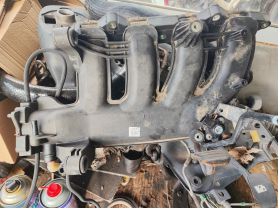 03-05 Mercedes W203 C230 1.8L всмукателен колектор 40 лв Ем Комплект 0884333261