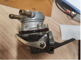 Помпа горивна бензинова Lada 2105 цена 30 евро Ем Комплект  0884333269