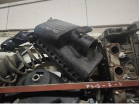 Toyota COROLLA (2001 2.0 дизел дебитомер 20 евро  Ем Комплект  Toyota Avensis кутия въздушен филтър T25 (2003-2009г. 0884333269 2220427010, 22204 27010, 22204-27010