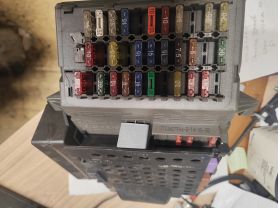 Табло бушони Renault LAGUNA (1993-) цена 20 евро Ем Комплект Дружба 0884333269