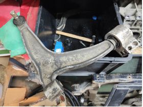 SAAB 9-3 1.6-3.2 04.02-02.15 носач долен ляв/ Десен цена 220 лв Ем Комплект 0884333261/ 0884333260 FIAT CROMA, CROMA/KOMBI; OPEL SIGNUM, VECTRA C, VECTRA C GTS;