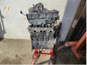 VW 2.0 tdi brt 03g021ac audi seat skoda - блок 400 лв глава, бутала биели картер, капак клапани Ем Комплект 0884333269