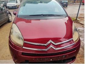 Citroen C4 GRAND PICASSO (2006-)  калник преден ляв десен  70 евро 0884333269