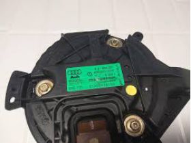 AUDI A4 B7 вентилатор парно 85 лева Ем комплект 0884333269 AUDI A4 B6, A4 B7; SEAT EXEO, EXEO ST 1.6-4.2 11.00-05.13