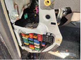 Volkswagen PASSAT (2000-)  табло бушони 30 евро 0884333269 двигатели, скорости преден капак, стартери, алтернатори