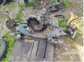 AUDI A6 AUDI A4 94-05, VW PASSAT 96-05 преден мост 100 евро с носачите полуоски 0884333269 скорости двигатели части