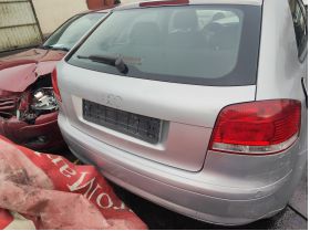 Audi A3 8P (2003–2012) ляв десен 25 евро Ем комплект 0884333269 моторче задна чистачка заден капак броня