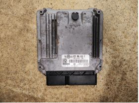 Volkswagen PASSAT B5.5 2004 038906016K  ECU JLT21853 компютър 80 лв Ем Комплкт 0884333269
