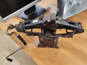 Крик Citroen BERLINGO (1996-)цена 40 лева Ем Комплект 0884333269