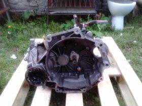 VW Golf V 2.0SDI Caddy HHN, JHX, GJD скоростна кутия 280  евро лично получаване  0884333269 двигател