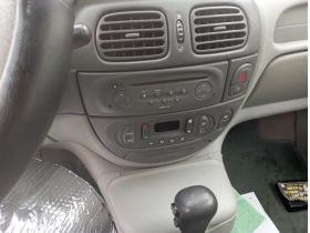 Renault Scenic II (06.2003 централна конзола арматурно табло 30 бимберици Ем Комплект 0884333269