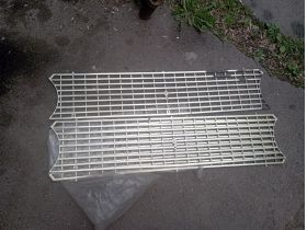 VAZ LADA 2101- решетка пред радиатора пластмасова никелирана цена 30 лева Ем Комплект 0884333269