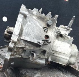 PEUGEOT 308 SW I (4E_, 4H_) 1.6 16V [2007-2014]  скоростна кутия 5 скорости 500 евро 0884333269