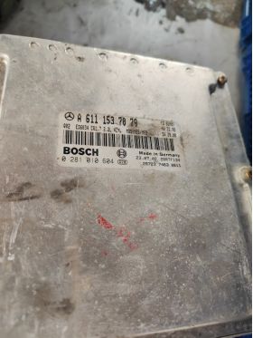 MERCEDES-BENZ VITO W638 CDi 2.2 компютър 75 евро 0884333269 A6111537079 0281010604