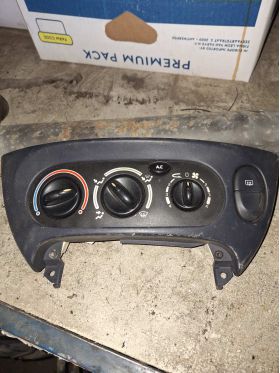 Renault MEGANE I (1995- панел климатик цена 30 лева Ем Комплект 0884333269