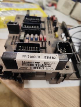 Peugeot 307 (2000-) 1.4 хди  BSM B2 9646405180 BSM модул цена 60 евро Ем Комплект двигател скорости, глава, блок салон