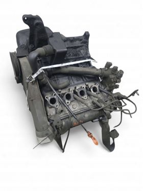 Golf Seat Ibiza II 1.6 B 032103373K  двигател 200 евро 0884333269