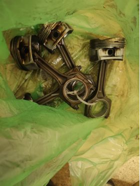 Бутало+биела, вал колянов Mini Cooper (R50, R53) 1.6, 90  40 евро Ем Комплект 0884333269  Mini: Cooper Peugeot: 207, 308, 3008 Partner Citroen: C3, C4, Berlingo DS3 1.6 VTi 120 к.с.).