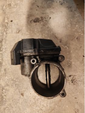 076128063A-фолксваген-транспортер-дроселова-клапа-павливо-дяснконтейн