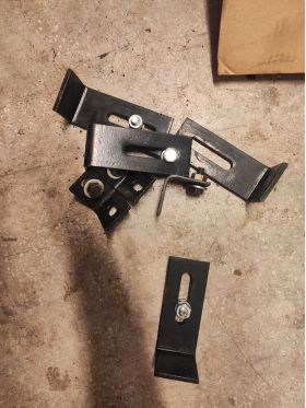 Планки фиксиращи 90 градуса 2 евро 0884333269