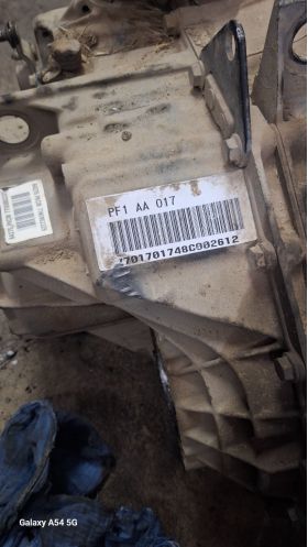 Renault Laguna 2.2 DT 12V G8T760 17183 PKCM 7700862329 скоростна кутия 400 лв Ем Комплект 0884333269